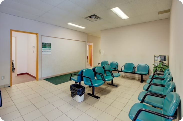 67 King Street Picton Waiting Area Seating Space - Gordon's Downsizing & Estate Services