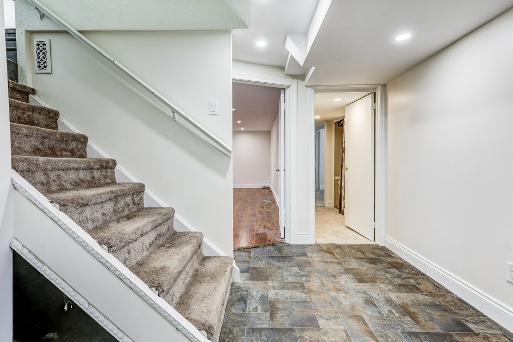 1134Somerville(30)