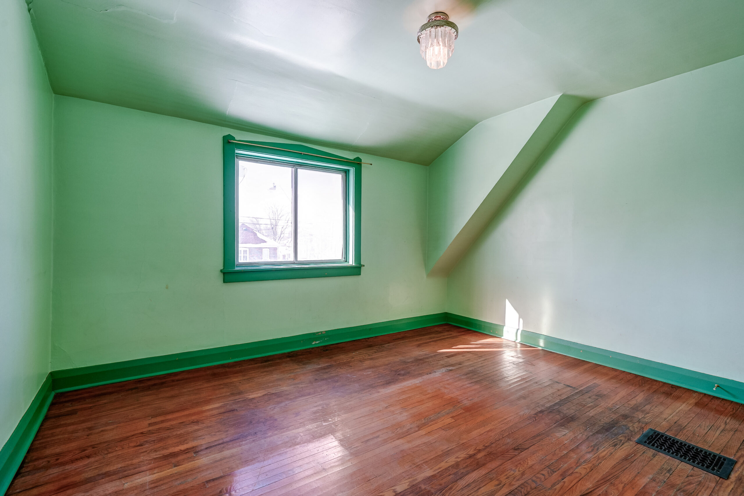 203Donlands(16)