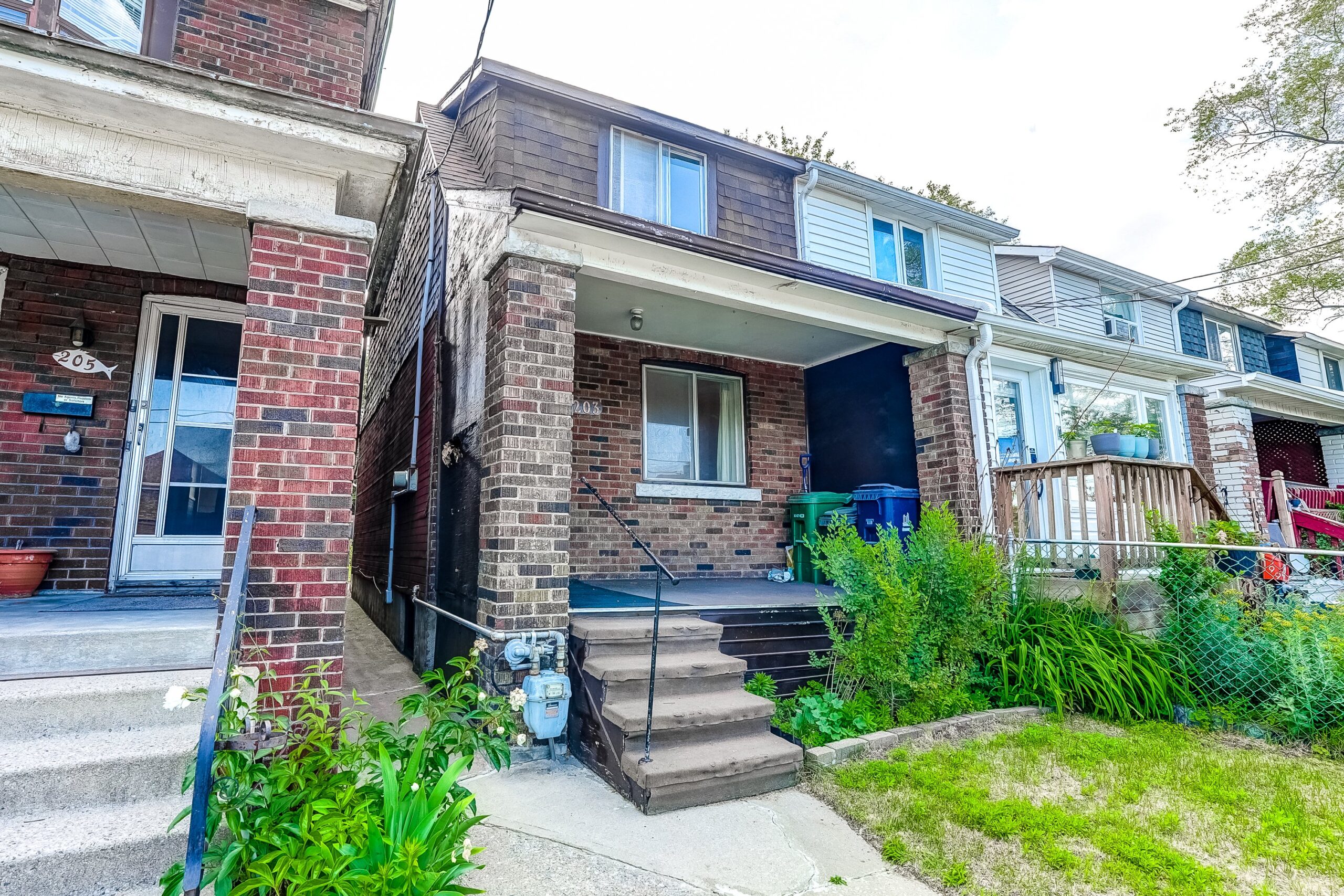 203Donlands(3)