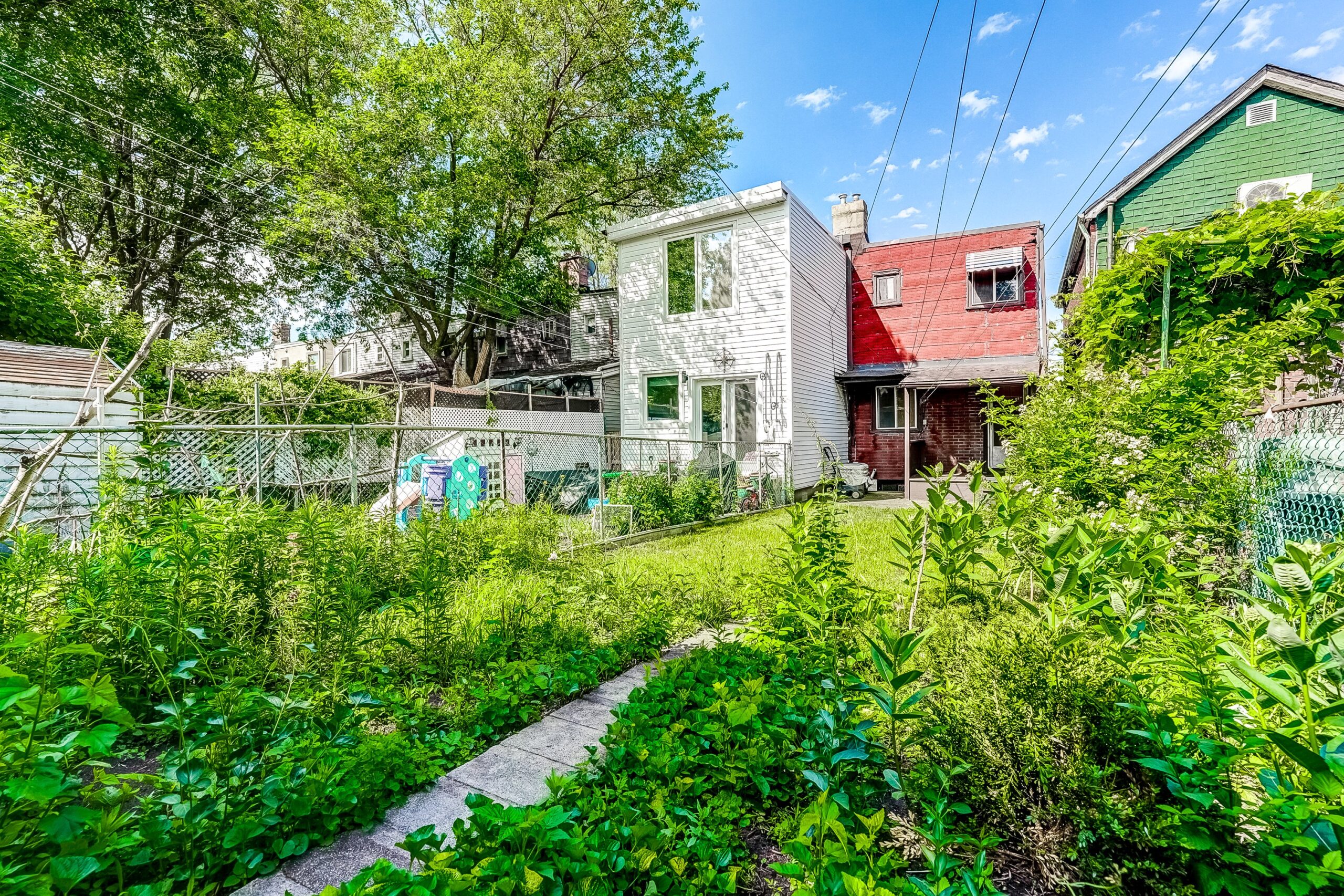 203Donlands(30)