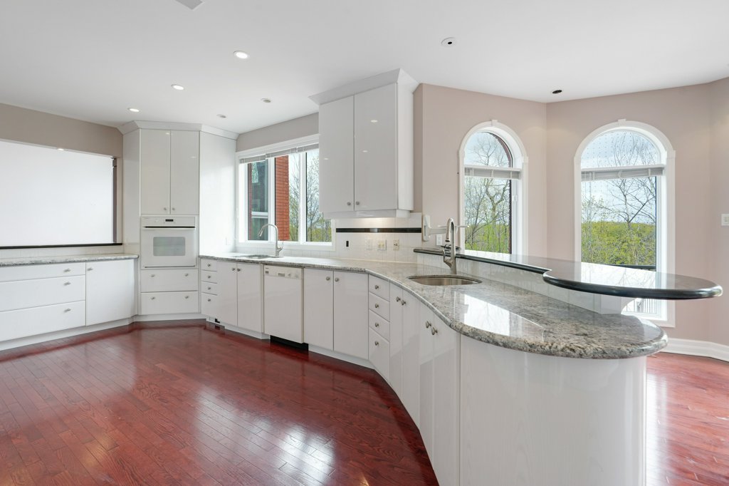 2369Lookout(24)