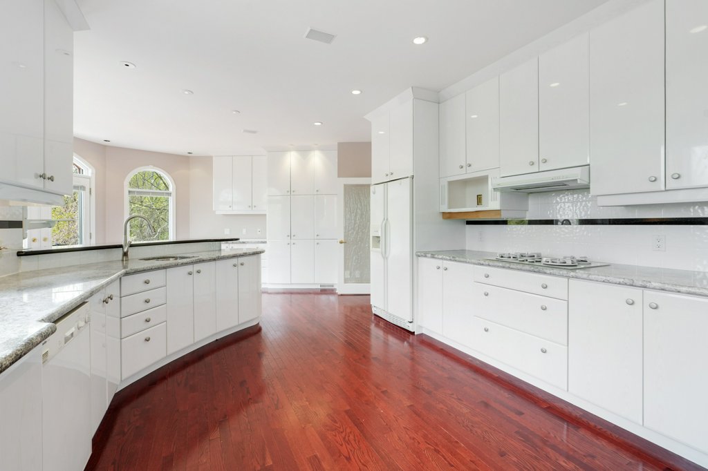 2369Lookout(25)