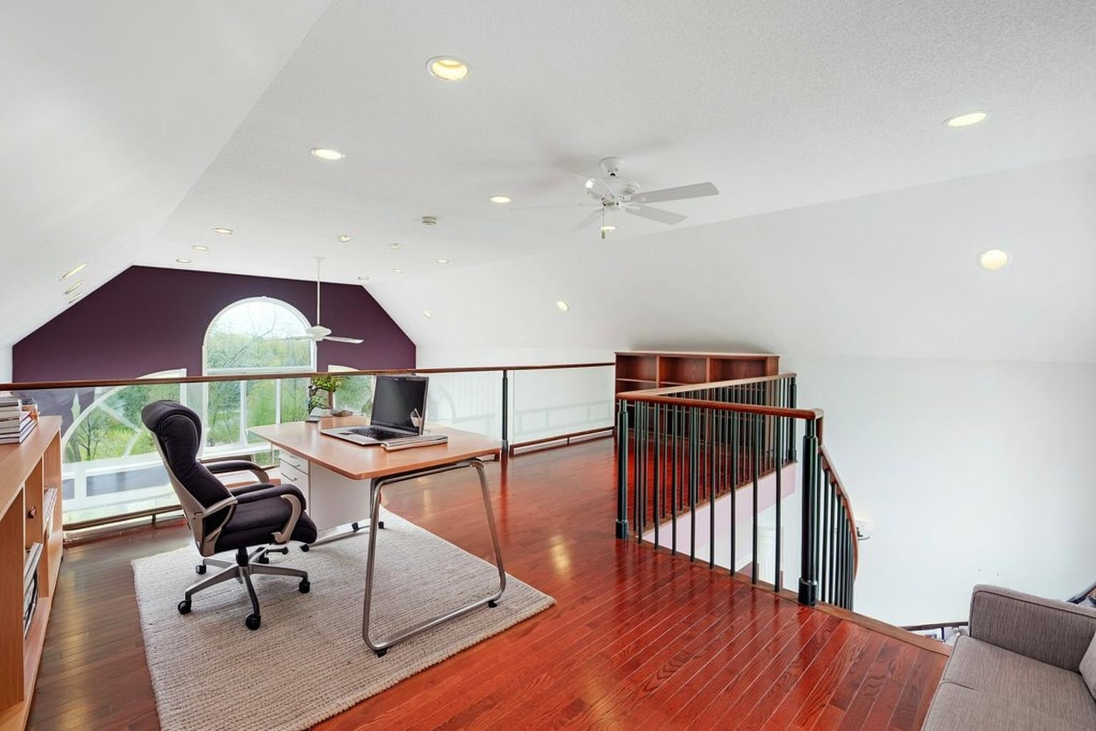 2369Lookout(44)a