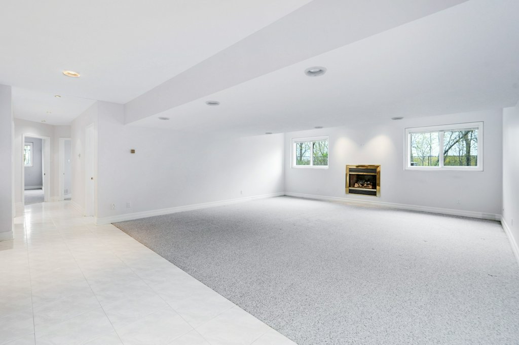 2369Lookout(46)
