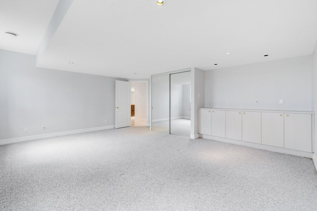 2369Lookout(52)