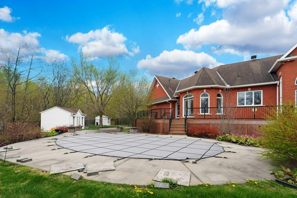 2369Lookout(63)