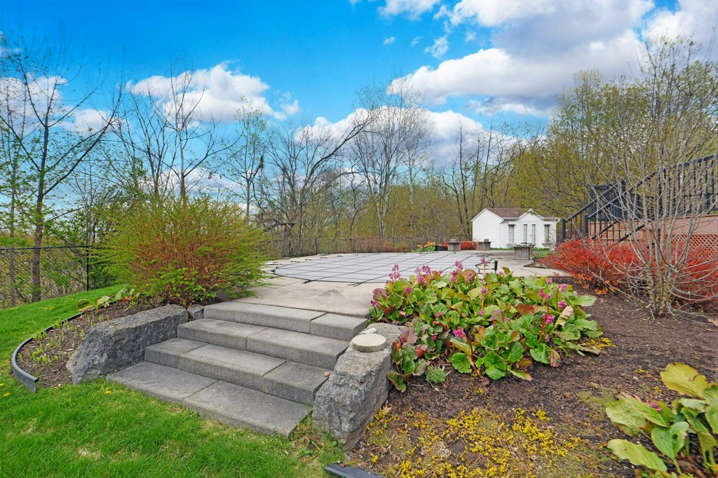 2369Lookout(66)