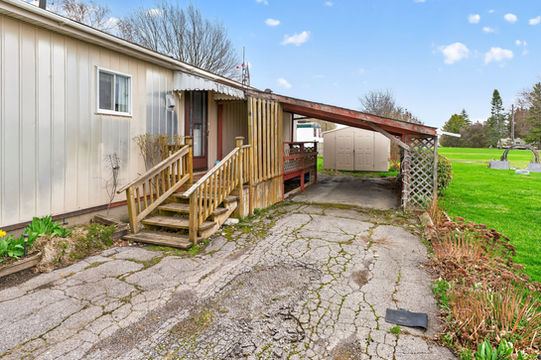1-1231 County Road 11 Waterfront Property - Gordon's Downsizing & Estate Services