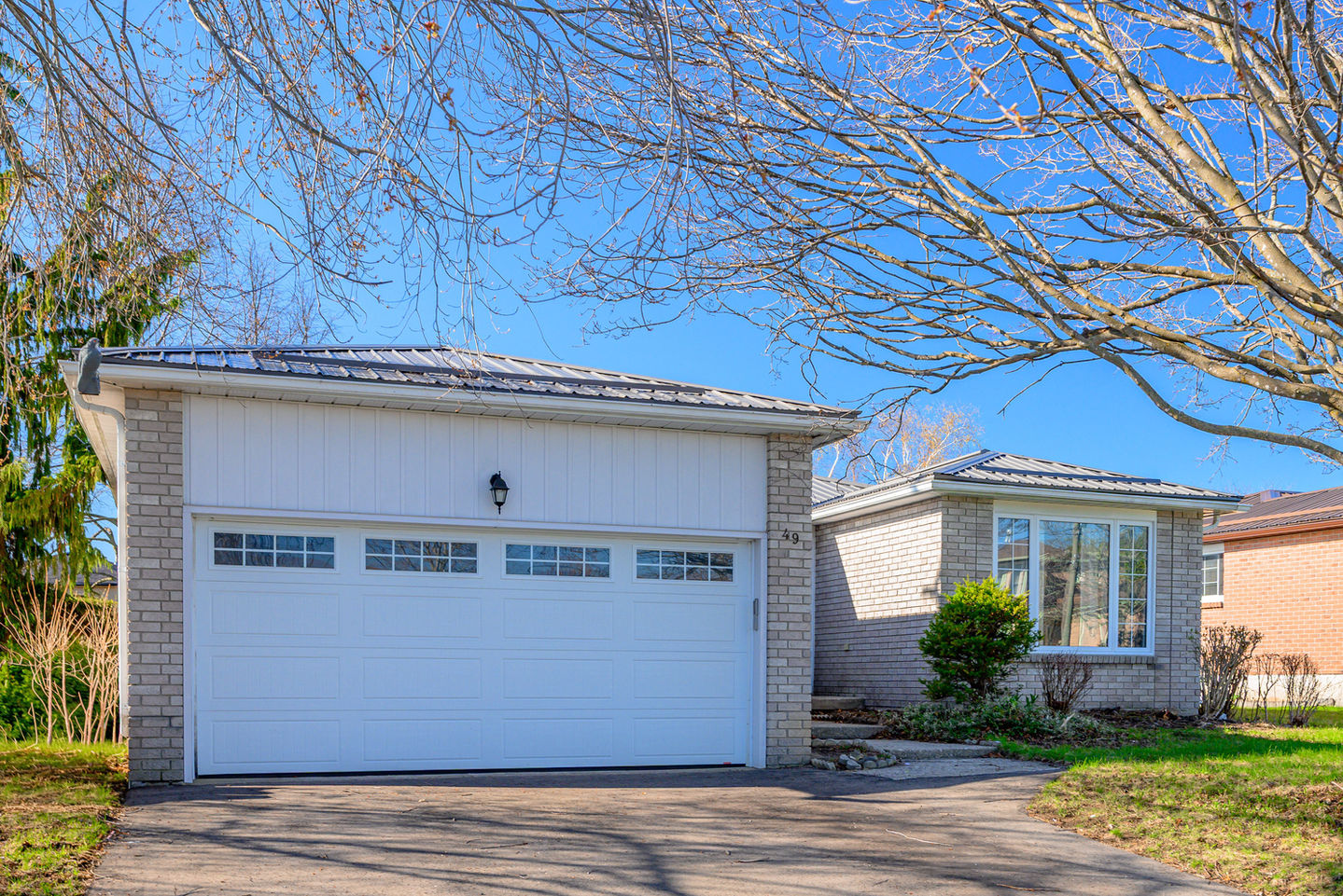 Corneil Street Kawartha Lakes Residential Exterior - Gordon's Downsizing & Estate Services