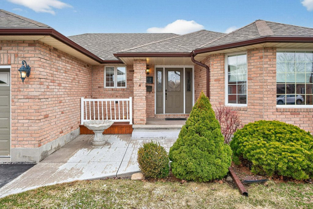 Wilmot Court Belleville Home Exterior - Gordon's Downsizing & Estate Services