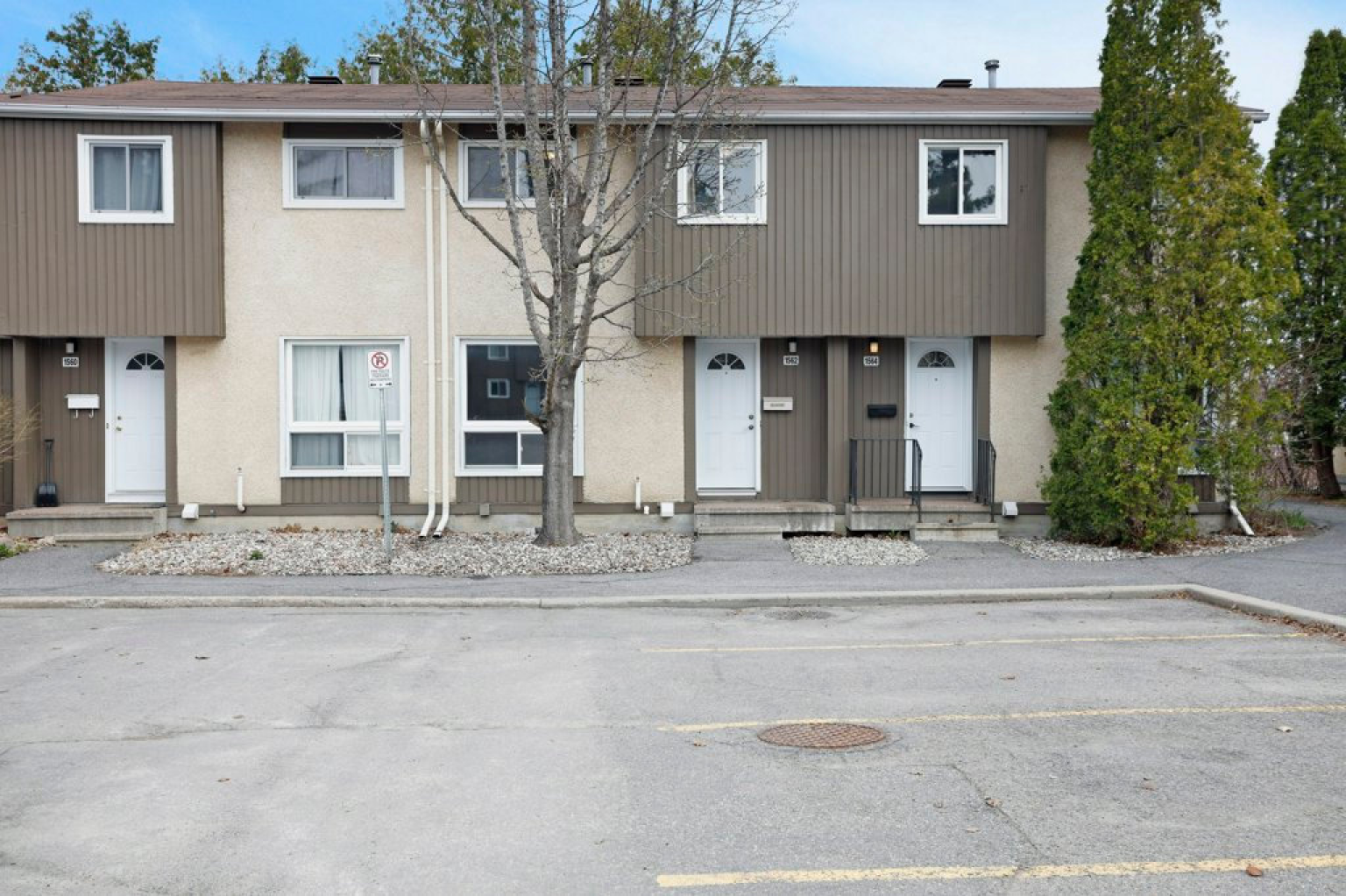 1562 Lassiter Terrace Gloucester