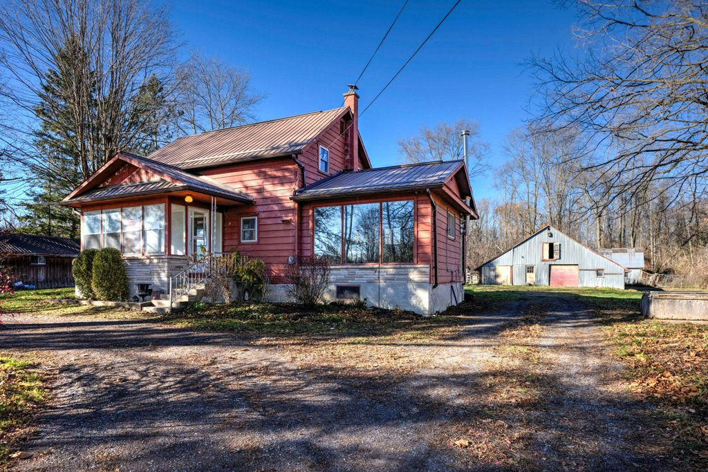 165 Mudcat Road Belleville