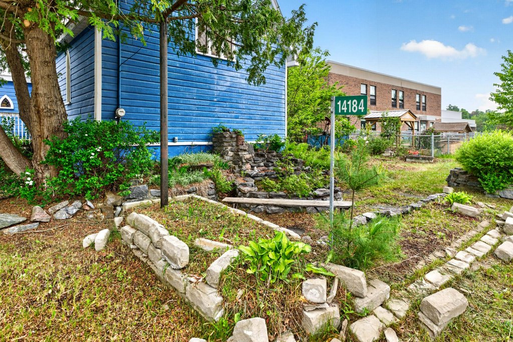 14184 Hwy 41 (13)