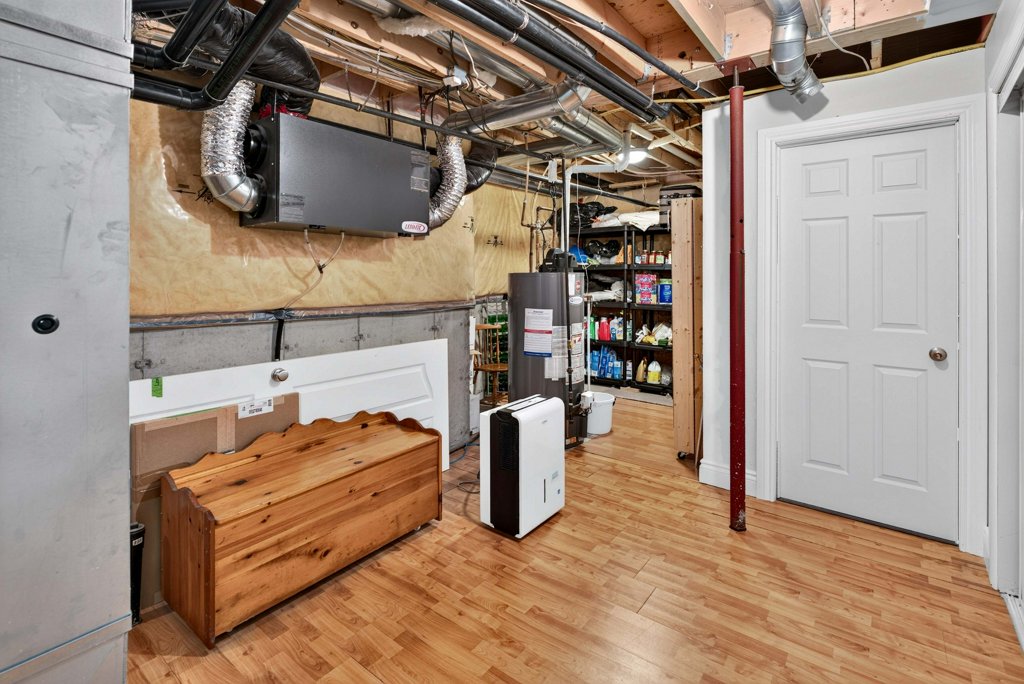 39Elmdale (40)